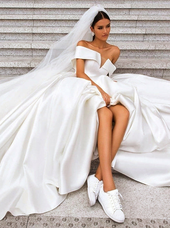 Off Shoulder Satin Simple Wedding Dresses Elegant Long Bridal Dress OW