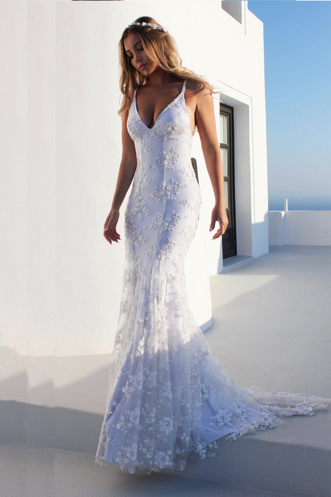 Mermaid Fancy White Spaghetti Straps Backless Tulle Wedding Dress OW346