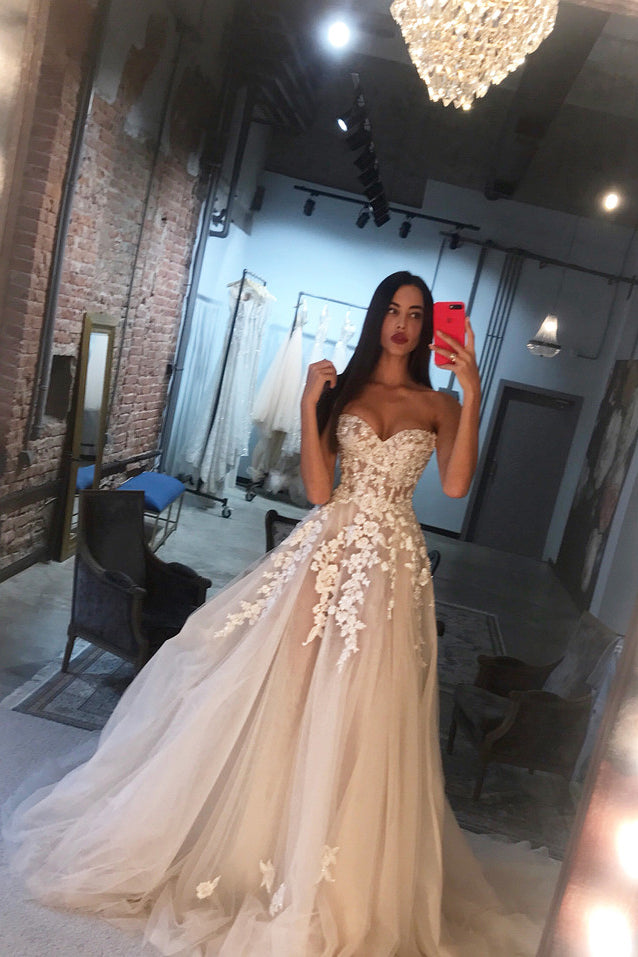 Sweetheart Tulle Applique Wedding Dress Long Prom Dress OW343