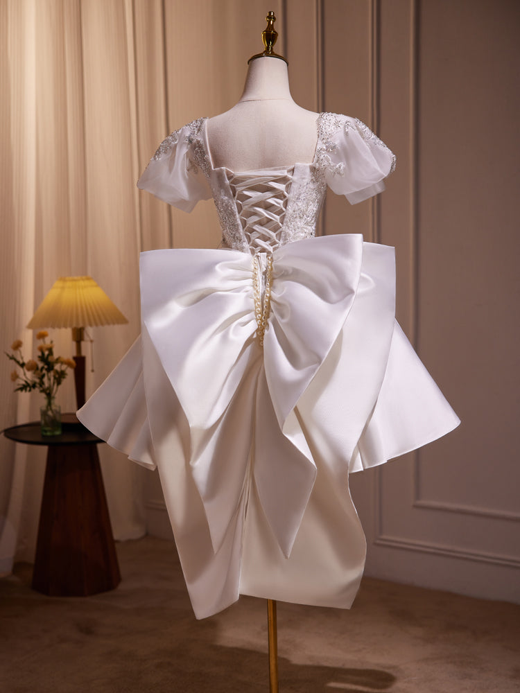 Luxury Short Sleeves Beading Homecoming Dress with Bowknot Luxury Short Sleeves Beading Homecoming Dress with Bowknot