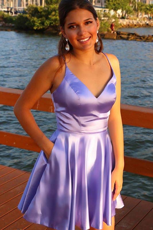 Simple A-line V-neck Lilac Short Prom Dresses Homecoming Dress With Pocket