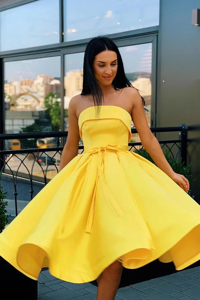 Simple Strapless Yellow Homecoming Dress Short Prom Dress OM530