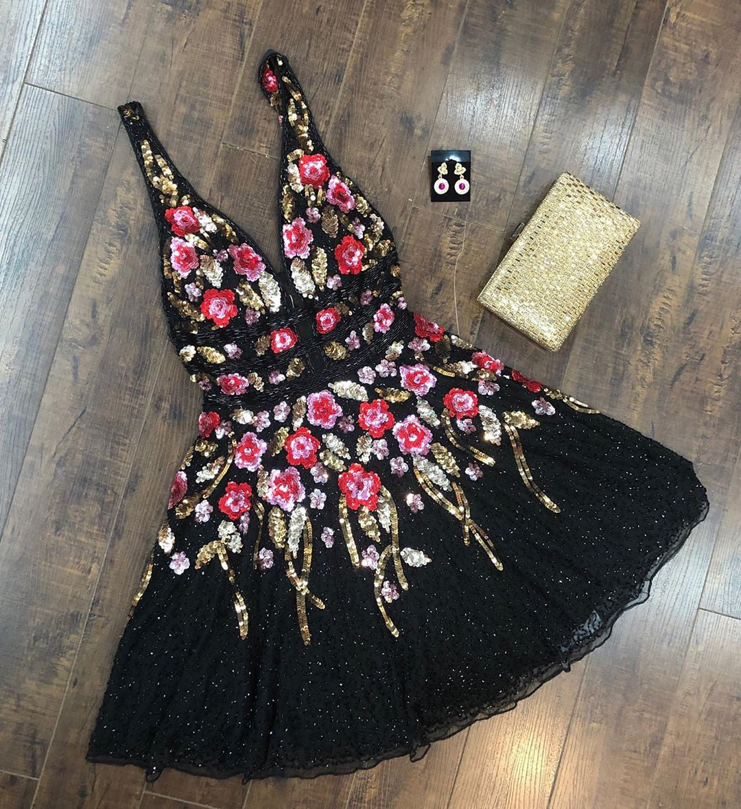 Stunning A-line V-Neck Sequined Floral Black Homecoming Dress OM398