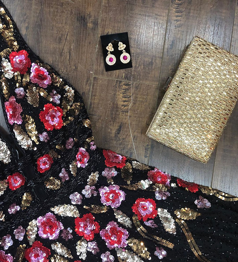 Stunning A-line V-Neck Sequined Floral Black Homecoming Dress OM398