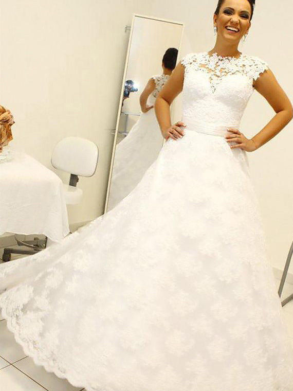 Lace Scoop Floor-Length Ball Gown Wedding Dress With Appliques OW304