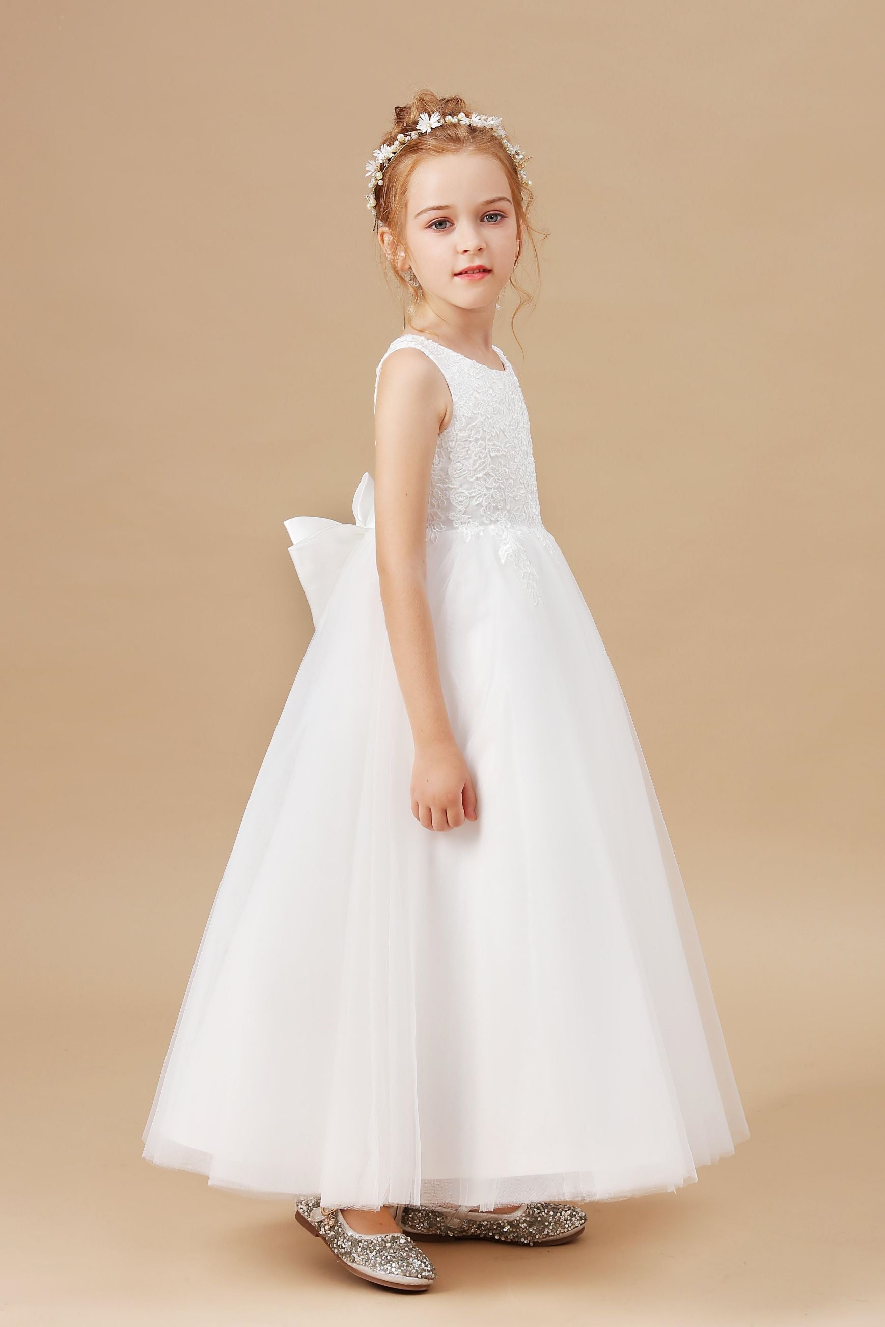 Applique Cute Sleeveless Tulle Flower Girl Dresses With Bownot