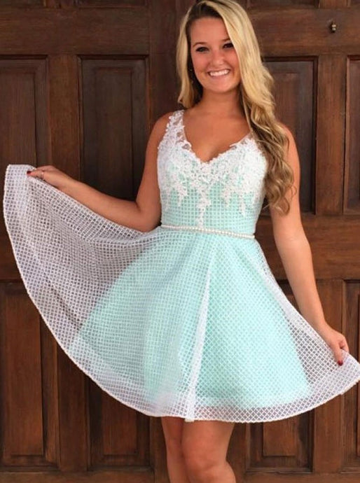 A-Line V-Neck Mint Green Short Homecoming Dress With Appliques Beaded OM421