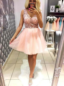 Pink Tulle A-Line V-Neck Lace Short Prom Dress