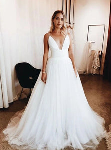 Elegant White Plunge Neckline Tulle Simple Wedding Dresses OW618