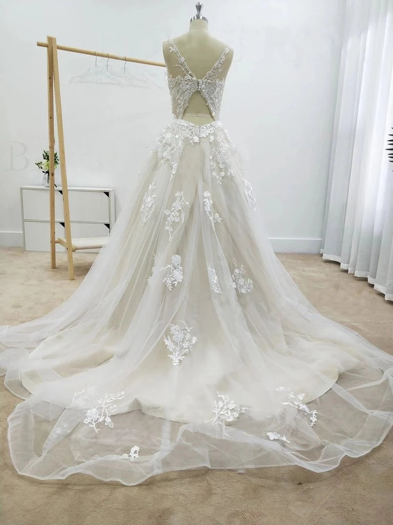 Tulle A Line Round Neckline Floral Appliques Beach Wedding Bridal Dresses OW560