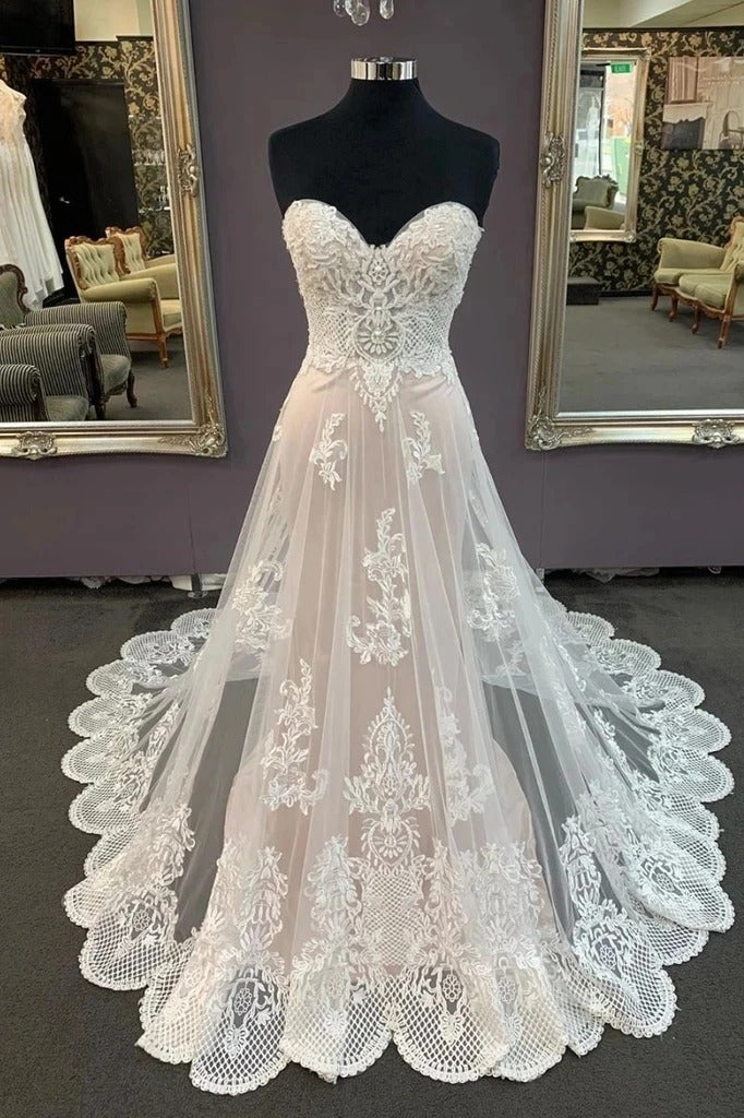 Sweetheart Lace Appliques Beach Wedding Dress, Cheap Bridal Dress OW702