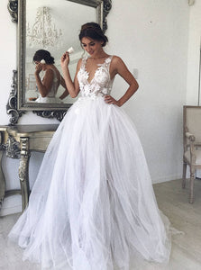 A-line White V-neck Boho Wedding Dresses Tulle Beach Bridal Gown