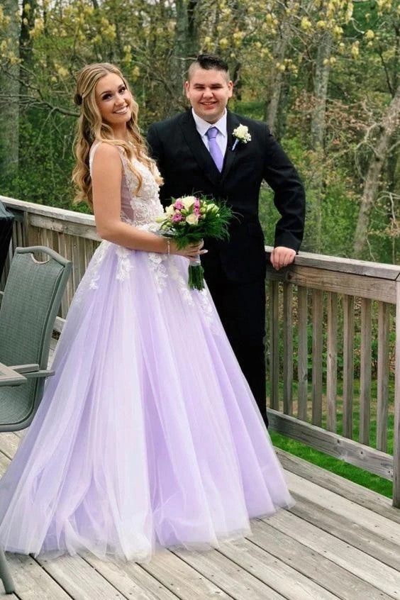 A Line V Neck Lilac Long Prom Dresses Formal Gowns With Appliques