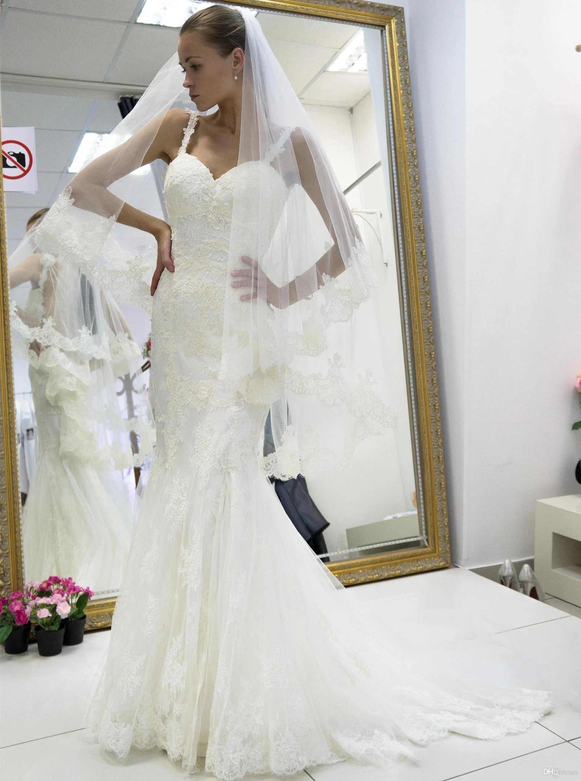 Spaghetti Straps Backless Wedding Dresses Mermaid Bridal Dresses OW685