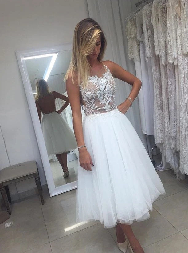 A-line Short Backless Wedding Dresses Lace Applique Short Bridal Gown A-line Short Backless Wedding Dresses Lace Applique Short Bridal Gown