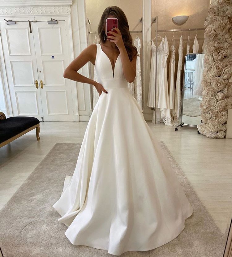 Simple Satin Strapless Wedding Dresses Long Bridal Dress with