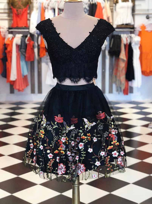 Lace V-neck Short Prom Dress Embroidered Two Pieces Graduation Gown OM218
